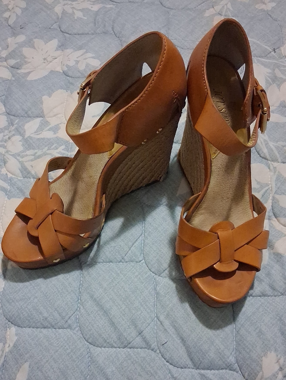 Michael Kors Tan Leather Knot-Front Wedge Sandals. 8.5